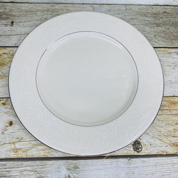 American Manor China CHANTILLY Cream Flowers Platinum Trim Dinner Plates Set 3 - Picture 2 of 15